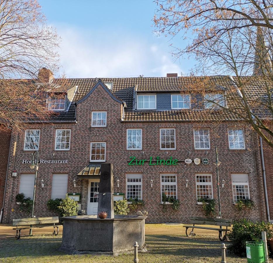 Hotel Zur Linde Rommerskirchen Exteriér fotografie