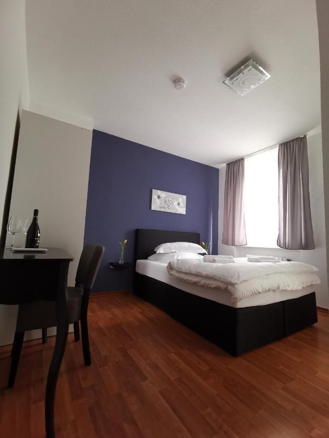 Hotel Zur Linde Rommerskirchen Exteriér fotografie